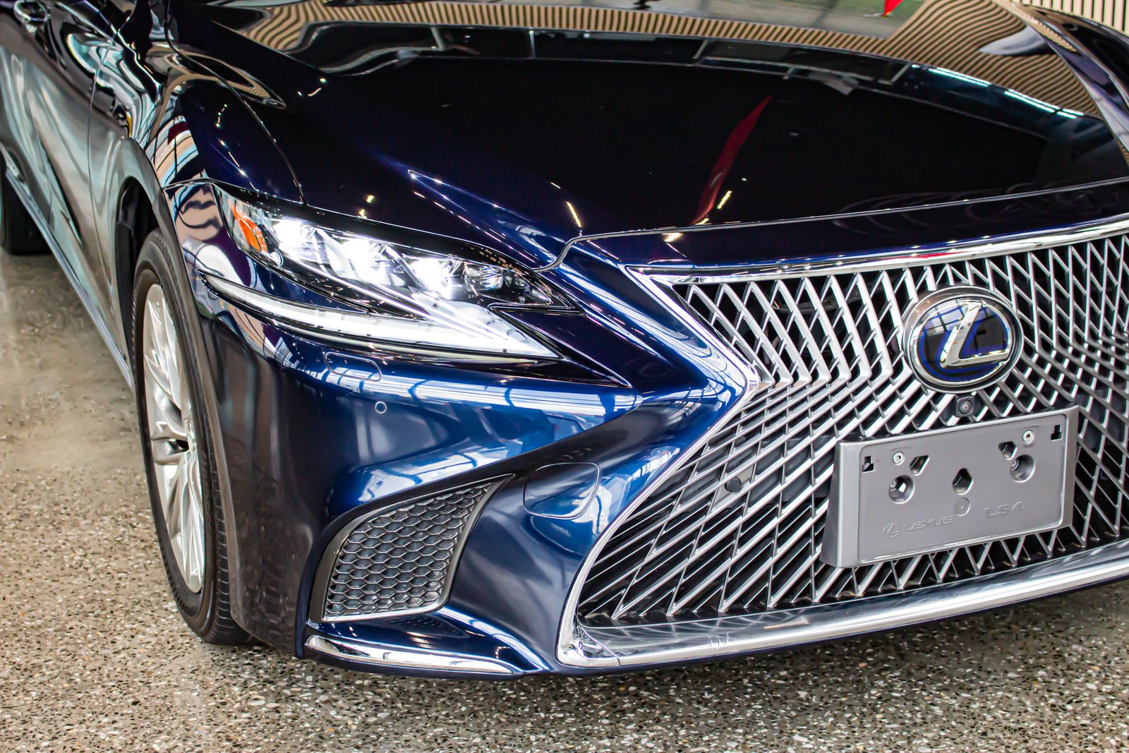 Lexus LS500h - 2