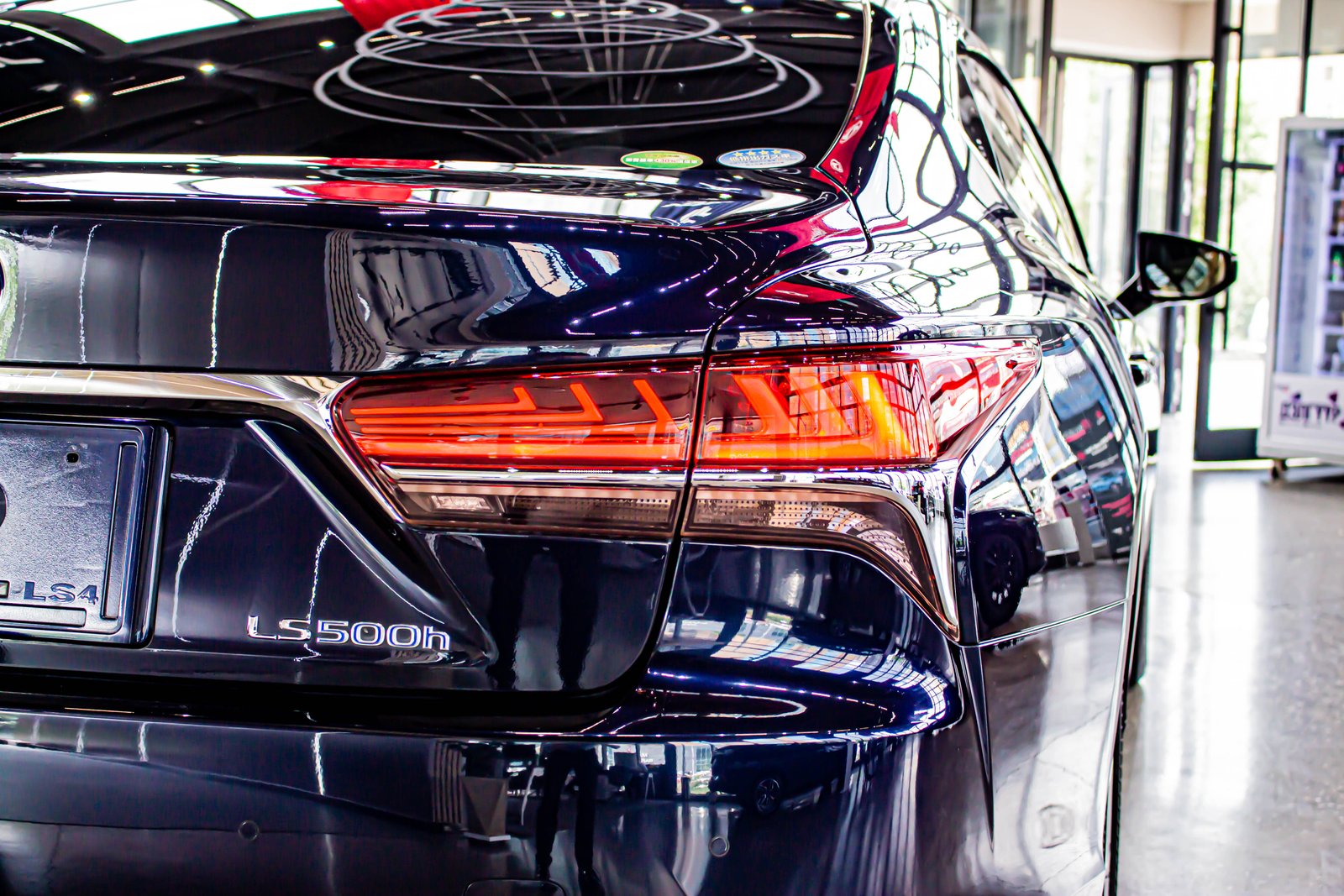 Lexus LS500h - 3