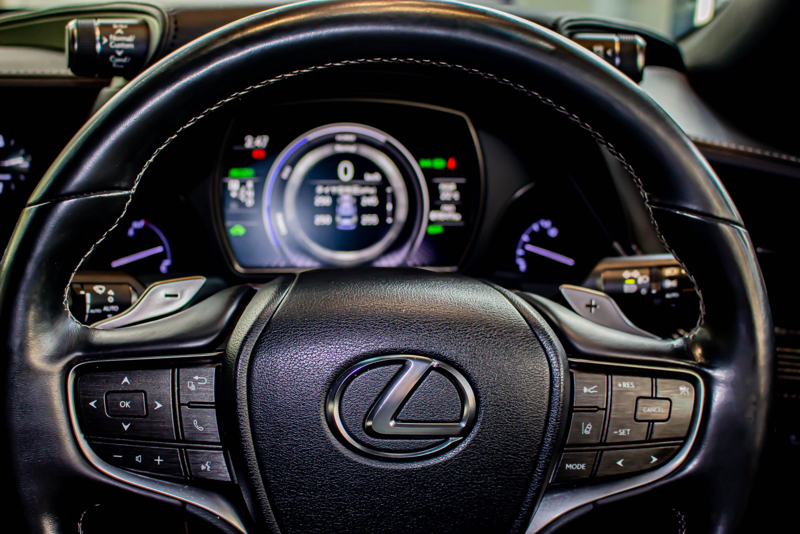Lexus LS500h - 7