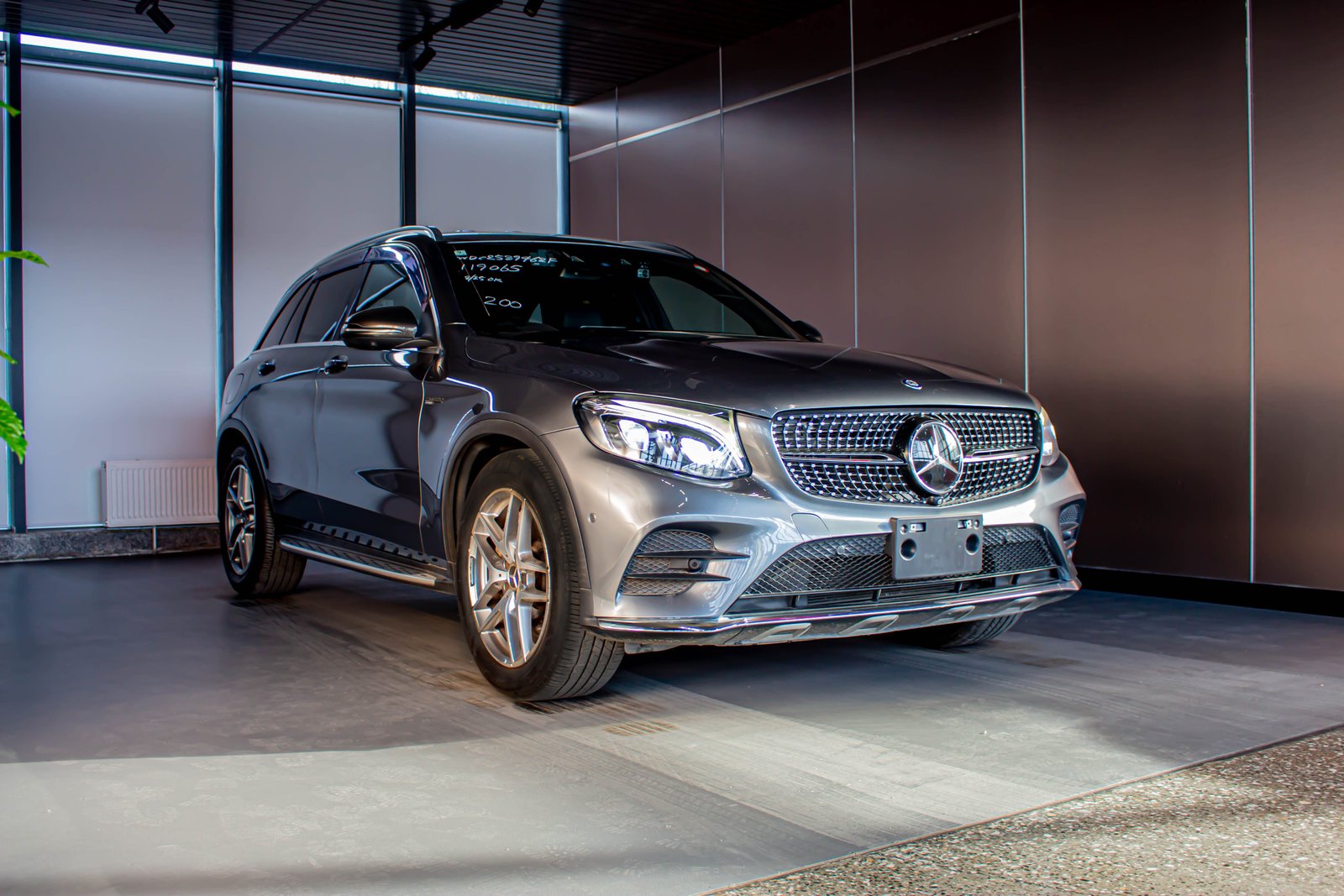 Mercedes-Benz GLC43AMG - 2