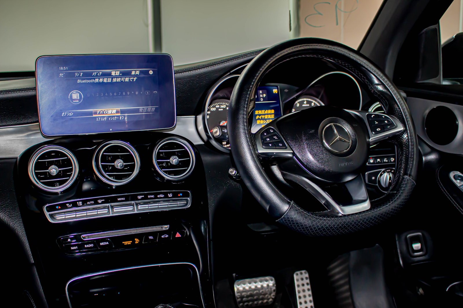 Mercedes-Benz GLC250 - 9