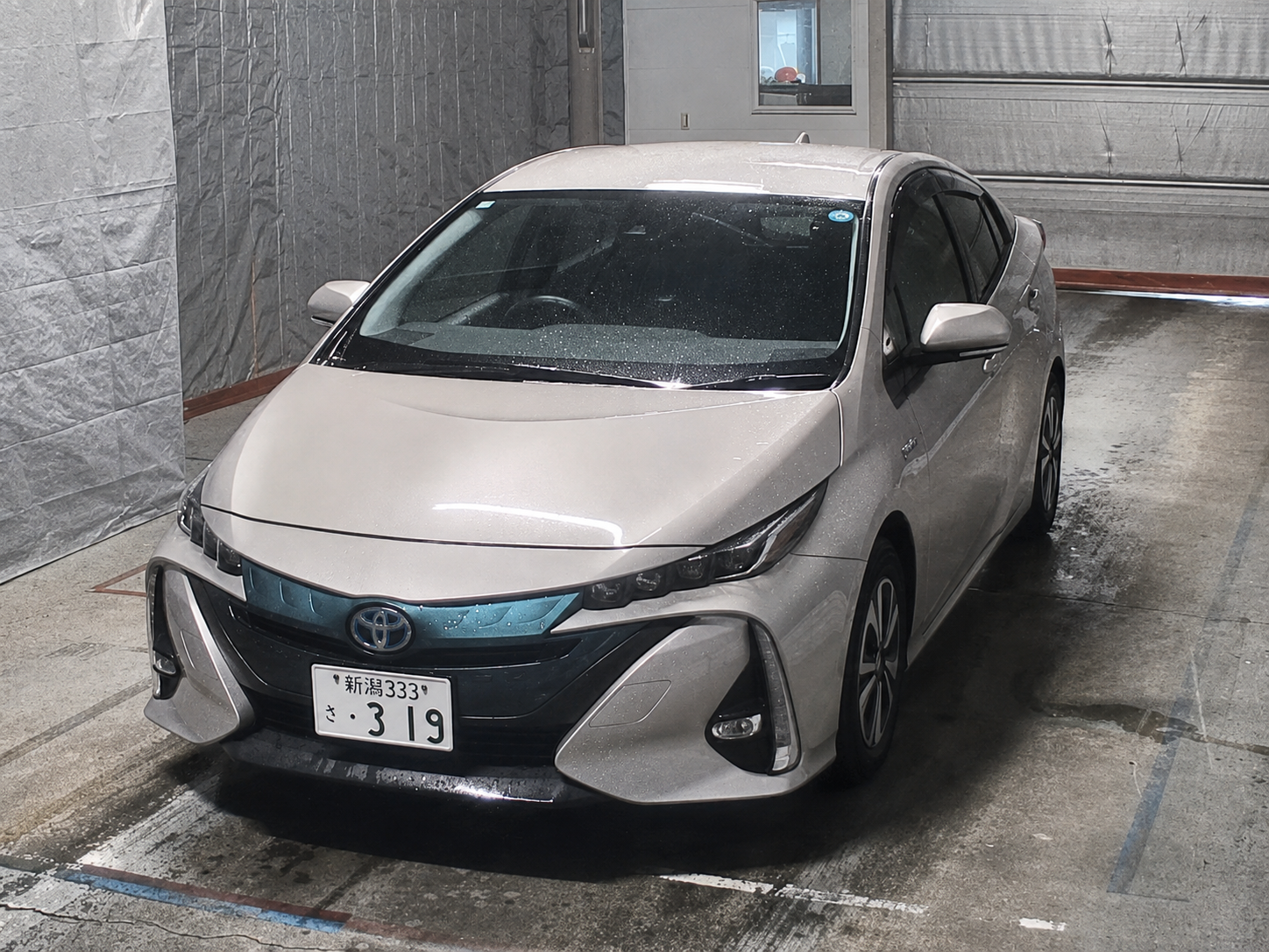 Toyota Prius Prime PHV - 2