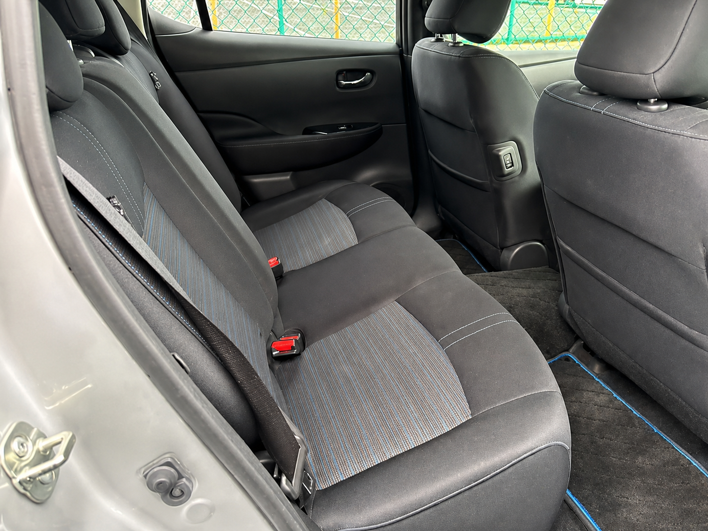 Nissan Leaf - 7
