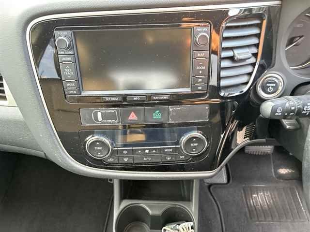 Outlander PHEV - 7