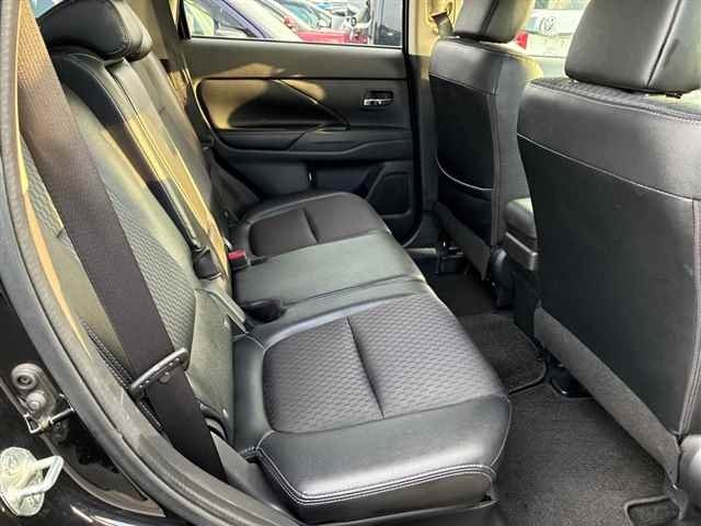 Outlander PHEV - 8
