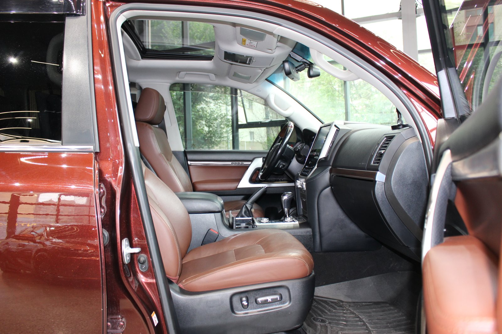 Toyota LC 200 VX High - 8