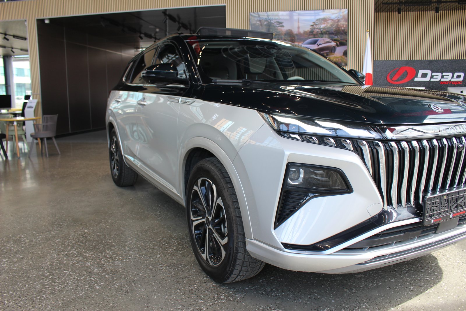 Dongfeng Aelous Huge - 6