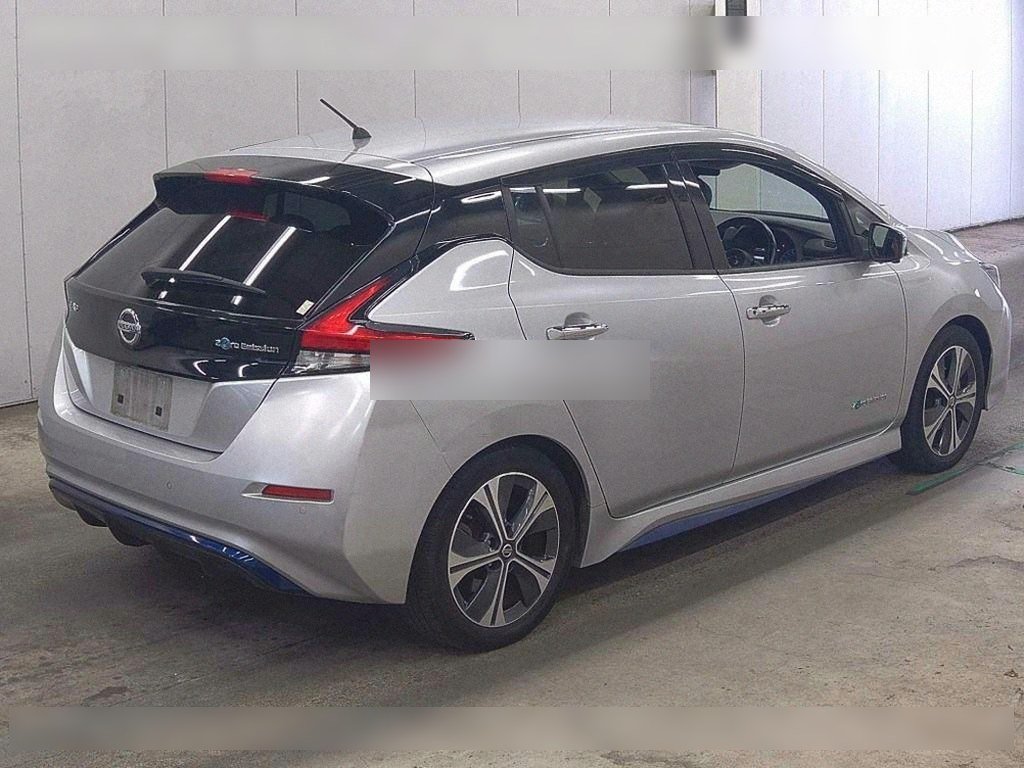 Nissan Leaf X-V Selection - 4