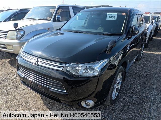 Mitsubishi Outlander PHEV G Safety Package - 2