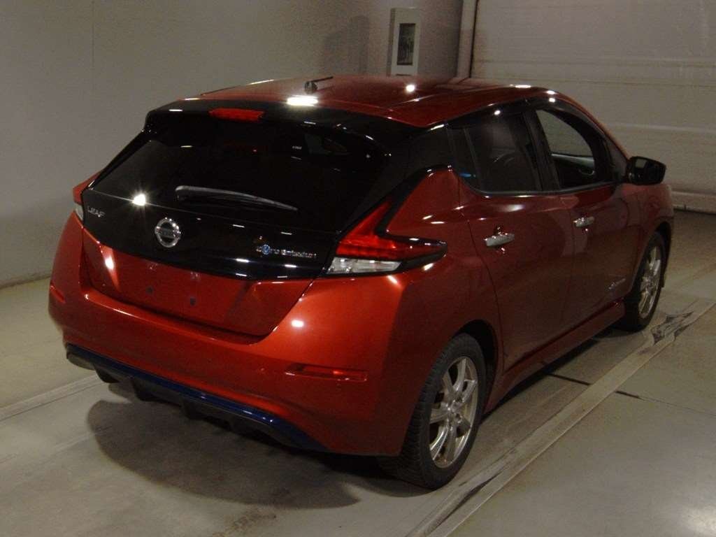 Nissan Leaf X - 2