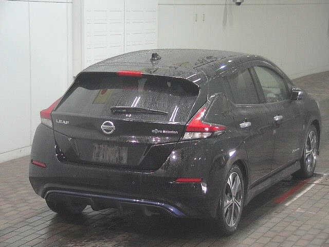Nissan Leaf X-V Selection - 4