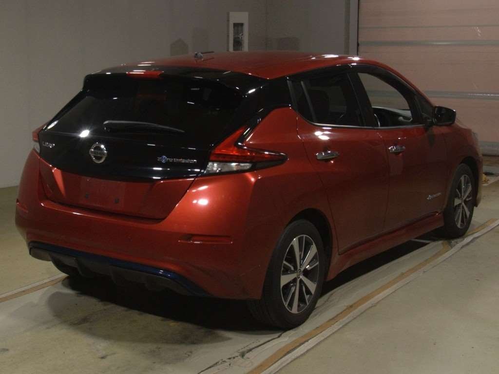 Nissan Leaf X - 2