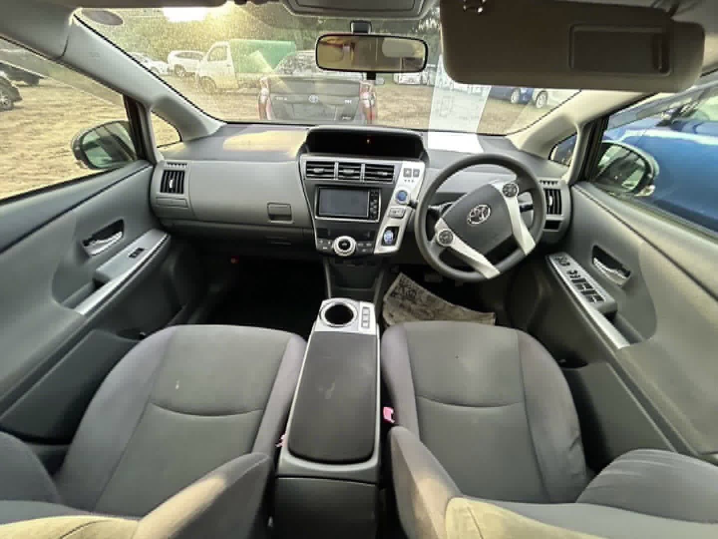 Toyota Prius 41 - 6
