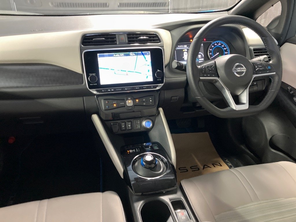 Nissan Leaf X - 3
