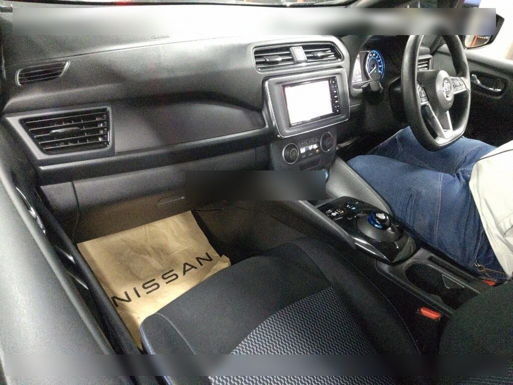 Nissan Leaf S - 5