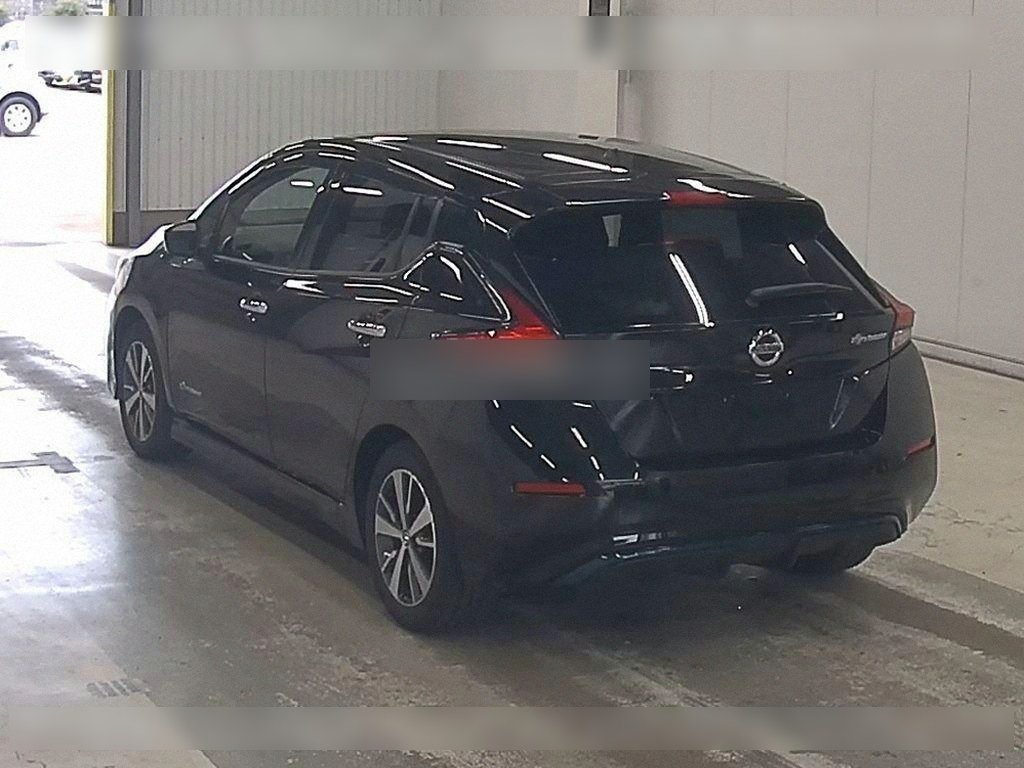 Nissan Leaf X - 4