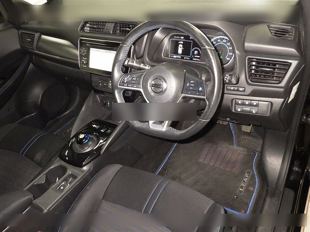 Nissan Leaf X - 5