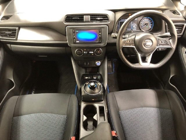 Nissan Leaf S - 5