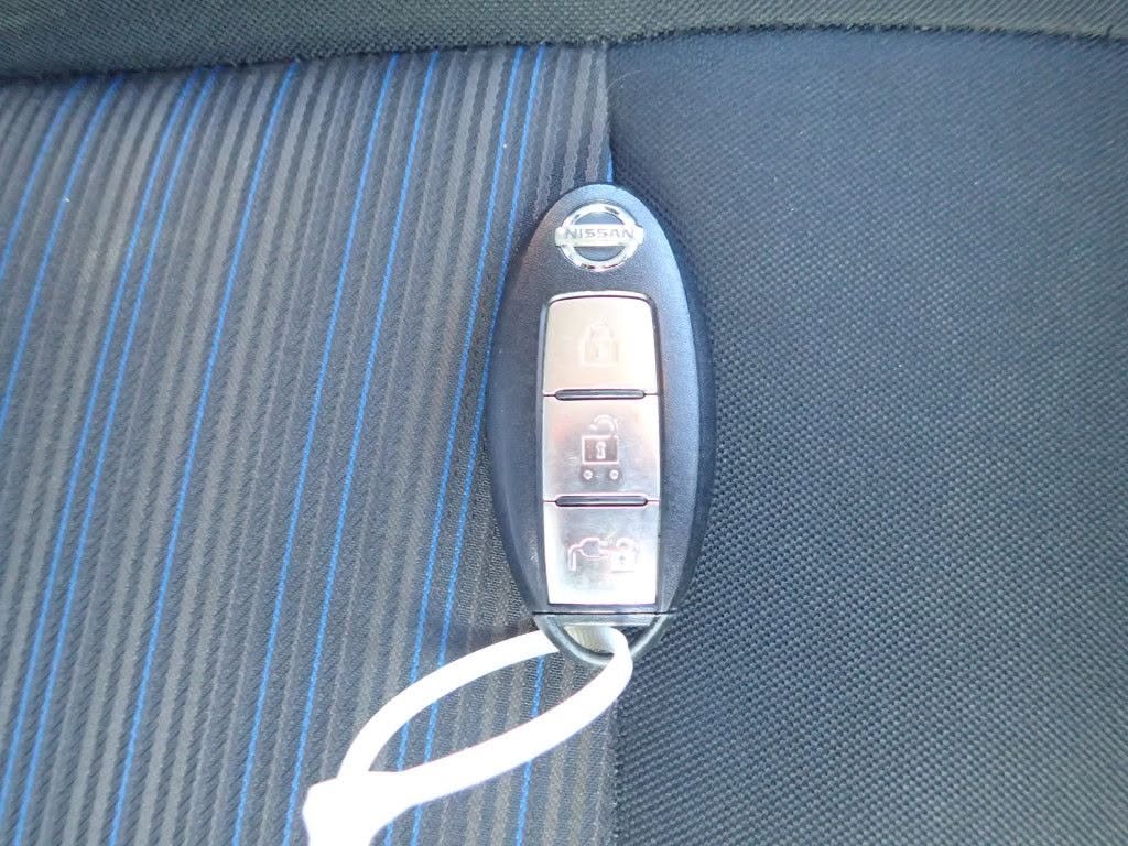 Nissan Leaf X - 8