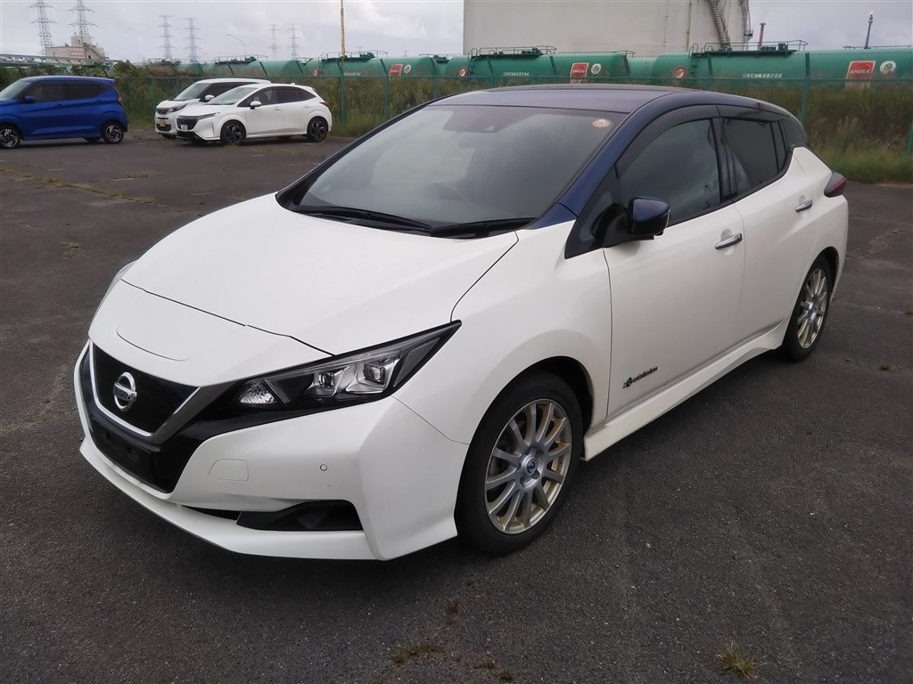 Nissan Leaf X-V Selection - 2