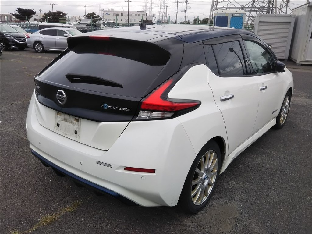 Nissan Leaf X-V Selection - 3
